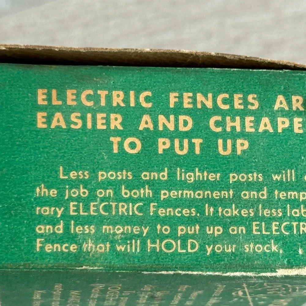 Vintage‎ Electric Fence Insulators Wisconsin Porcelain WP-22 Multi-Grooved New
